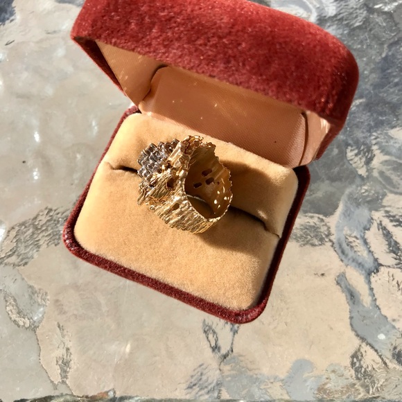 2.10 Carat Diamond 14 Karat Yellow Gold Bark Band Ring - Picture 5 of 7